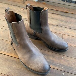 BRAND NEW! Genuine leather Frye Boots!